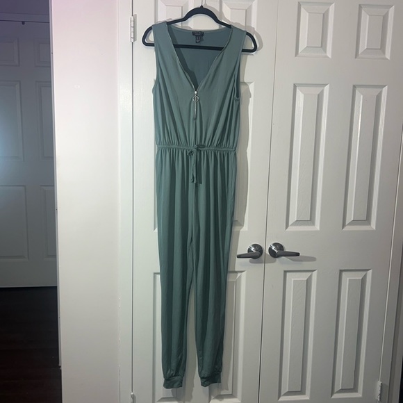 *2 FOR $15* Streetwear Society Jumpsuit | Womens | Medium | BundleNSave - Picture 1 of 4